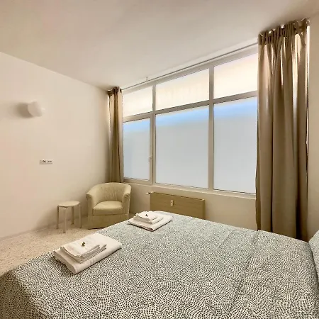 Apartment Grand Navigli Milan